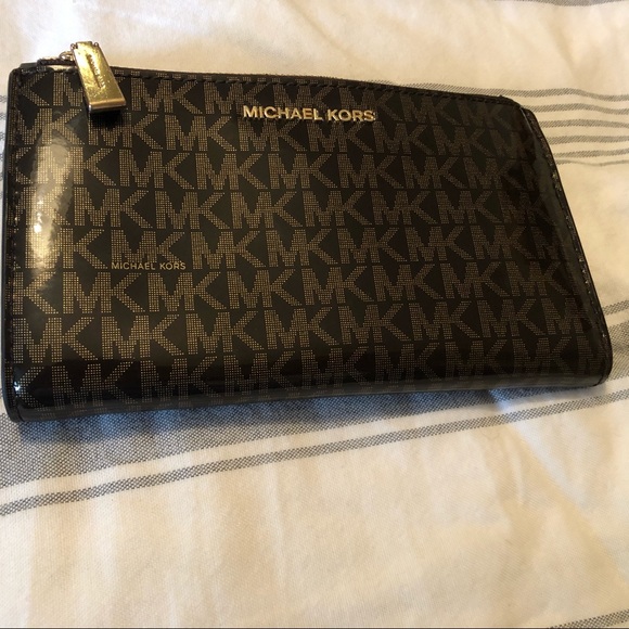 Purse collection - Picture 1 of 6